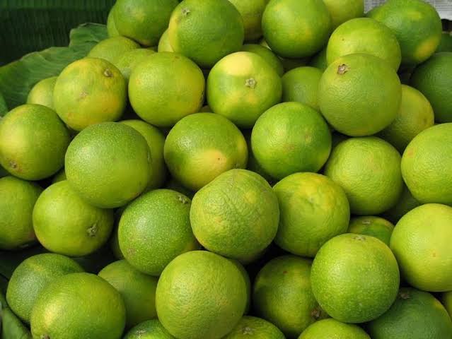 F C Fruits