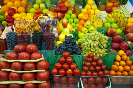 F C Fruits